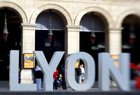 Blurry Lyon